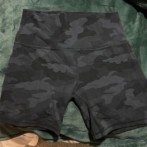 lululemon Align™ High-Rise Short 6"